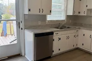 100 Kirk Rd, Greensboro, NC 27455 - Photo 7