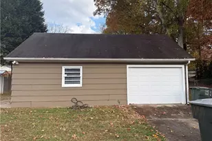 100 Kirk Rd, Greensboro, NC 27455 - Photo 13