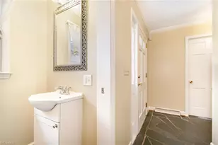 1210 Jefferson Rd, Greensboro, NC 27410 - Photo 15