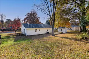 3108 Beaconwood Dr, Greensboro, NC 27455 - Photo 29