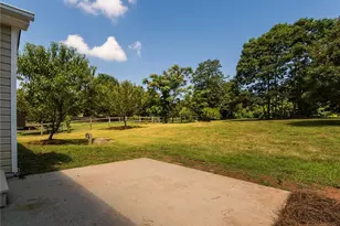 8008 Daltonshire Dr, Oak Ridge, NC 27310 - Photo 25