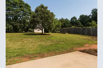 8008 Daltonshire Drive, Oak Ridge, NC 27310 - Photo 27