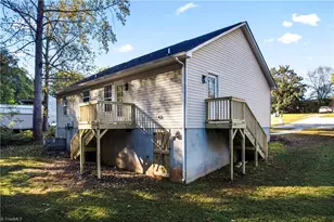 308 Hickory Ln, Salisbury, NC 28147 - Photo 25