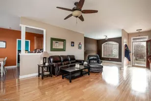 107 Autumn Hill Ct, Archdale, NC 27263 - Photo 3