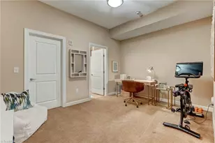 201 Elm St, Greensboro, NC 27401 - Photo 15