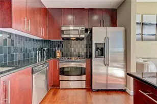 201 Elm St, Greensboro, NC 27401 - Photo 5