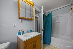 1215 Cleveland Ave, Burlington, NC 27217 - Photo 13