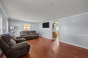 1215 Cleveland Ave, Burlington, NC 27217 - Photo 5