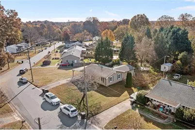 1215 Cleveland Avenue, Burlington, NC 27217 - Photo 27