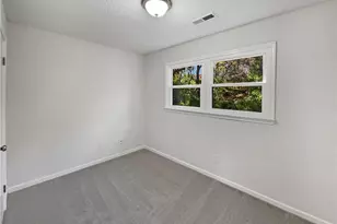 4051 Gordon Ct, Winston-Salem, NC 27104 - Photo 13