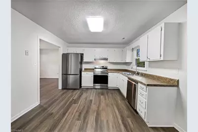 4051 Gordon Court, Winston-Salem, NC 27104 - Photo 11