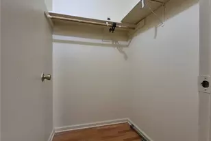 1506 Oakshire Ct, Winston-Salem, NC 27107 - Photo 5