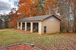 950 Dodson Mill Rd, Pilot Mountain, NC 27041 - Photo 33