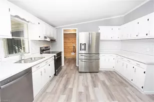 943 Tabor Rd, Olin, NC 28660 - Photo 21