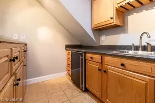 1405 Lyndhurst Dr, High Point, NC 27262 - Photo 33