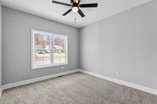 4503 Holland Rd, Greensboro, NC 27405 - Photo 25