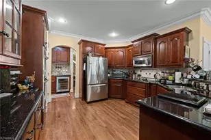 2403 N Beech Ln, Greensboro, NC 27455 - Photo 7