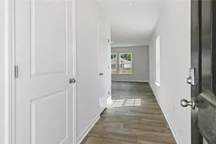 1627 Faircrest Ln, Greensboro, NC 27406 - Photo 3