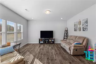 1035 Turfwood Trl, Pfafftown, NC 27040 - Photo 13