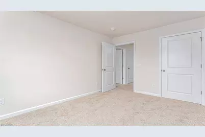 1626 Faircrest Lane, Greensboro, NC 27406 - Photo 15