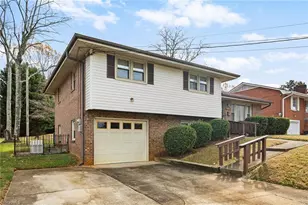 843 Crawford St, Winston-Salem, NC 27101 - Photo 3