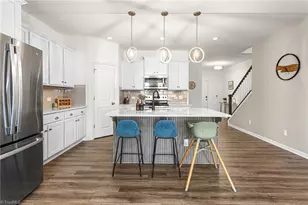 4 Saltford Ln, Greensboro, NC 27455 - Photo 5