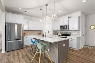 4 Saltford Ln, Greensboro, NC 27455 - Photo 3