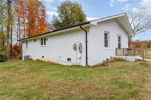 731 Zenna Ln, Reidsville, NC 27320 - Photo 23