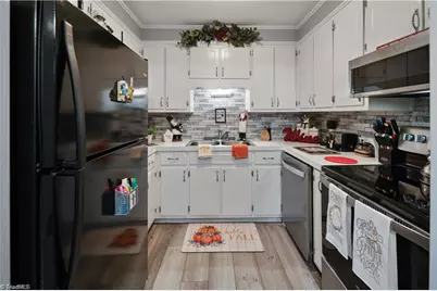 1707 N Main Street #Apt 2, Mount Airy, NC 27030 - Photo 5