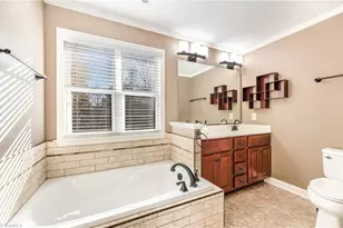 300 Gloucestershire Rd, Winston-Salem, NC 27104 - Photo 15