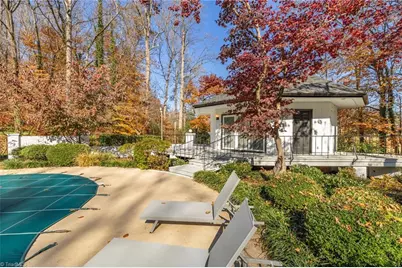 32 Kemp Road E, Greensboro, NC 27410 - Photo 7