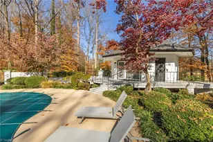 32 Kemp Rd E, Greensboro, NC 27410 - Photo 7