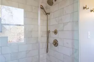 32 Kemp Rd E, Greensboro, NC 27410 - Photo 31