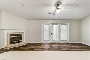 5934 Friendly Ave, Greensboro, NC 27410 - Photo 11