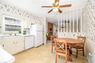 1526 Regency Ct, Burlington, NC 27215 - Photo 13