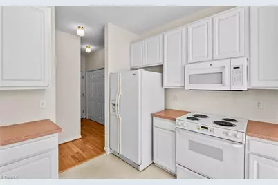 4603 Laurel Run Drive, Greensboro, NC 27410 - Photo 13