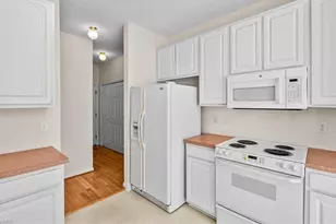 4603 Laurel Run Dr, Greensboro, NC 27410 - Photo 13