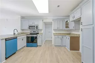 255 Summit St, Rural Hall, NC 27045 - Photo 9