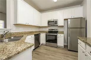 1112 Highstone Dr, Greensboro, NC 27406 - Photo 5