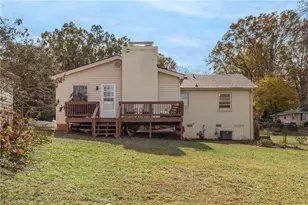 1804 Elkhart Dr, Greensboro, NC 27408 - Photo 27