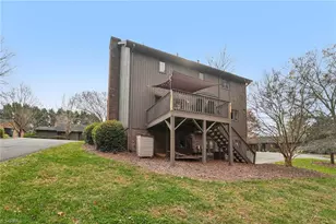 113 Briar Ridge Cir, Winston-Salem, NC 27104 - Photo 9