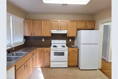 816 Banner Street, Mount Airy, NC 27030 - Photo 7