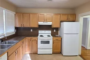 816 Banner St, Mount Airy, NC 27030 - Photo 7