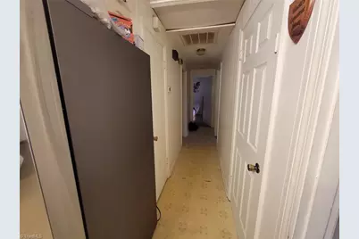 2305 Wilcox Drive, Greensboro, NC 27405 - Photo 39