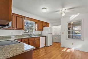 707 Willowmoore Ave, Thomasville, NC 27360 - Photo 11