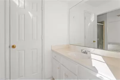 707 Willowmoore Avenue, Thomasville, NC 27360 - Photo 27