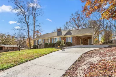 707 Willowmoore Avenue, Thomasville, NC 27360 - Photo 1