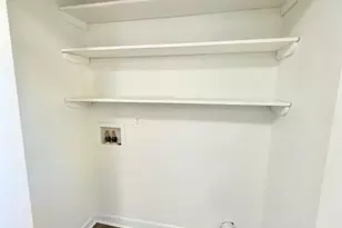 2913 Marthas Pl, Greensboro, NC 27408 - Photo 11