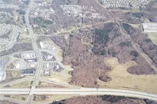 138 Vivian Ln, Greensboro, NC 27406 - Photo 3