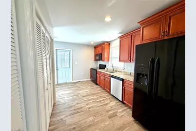 421 Sycamore Circle, Yadkinville, NC 27055 - Photo 7